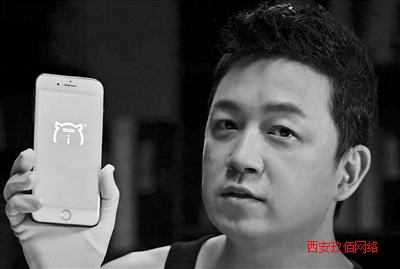 ▲潘粵明的“白夜現(xiàn)場”